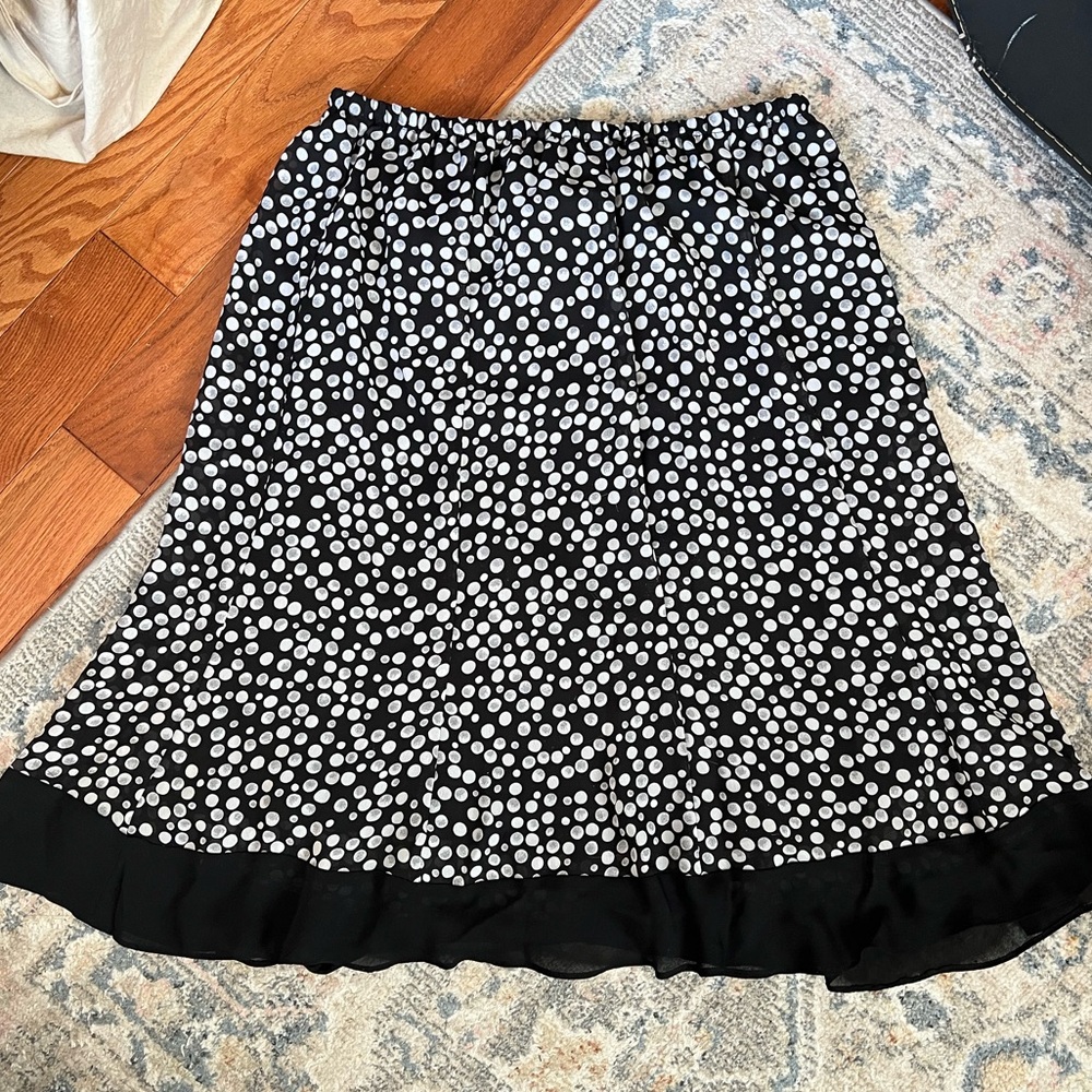 Dress barn plus size black and white polka dot skirt